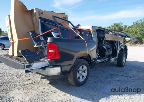 2025 Ram 1500 Big Horn 4X4 5'7 Box from USA, damaged, VIN 1C6RRFFG5SN548576